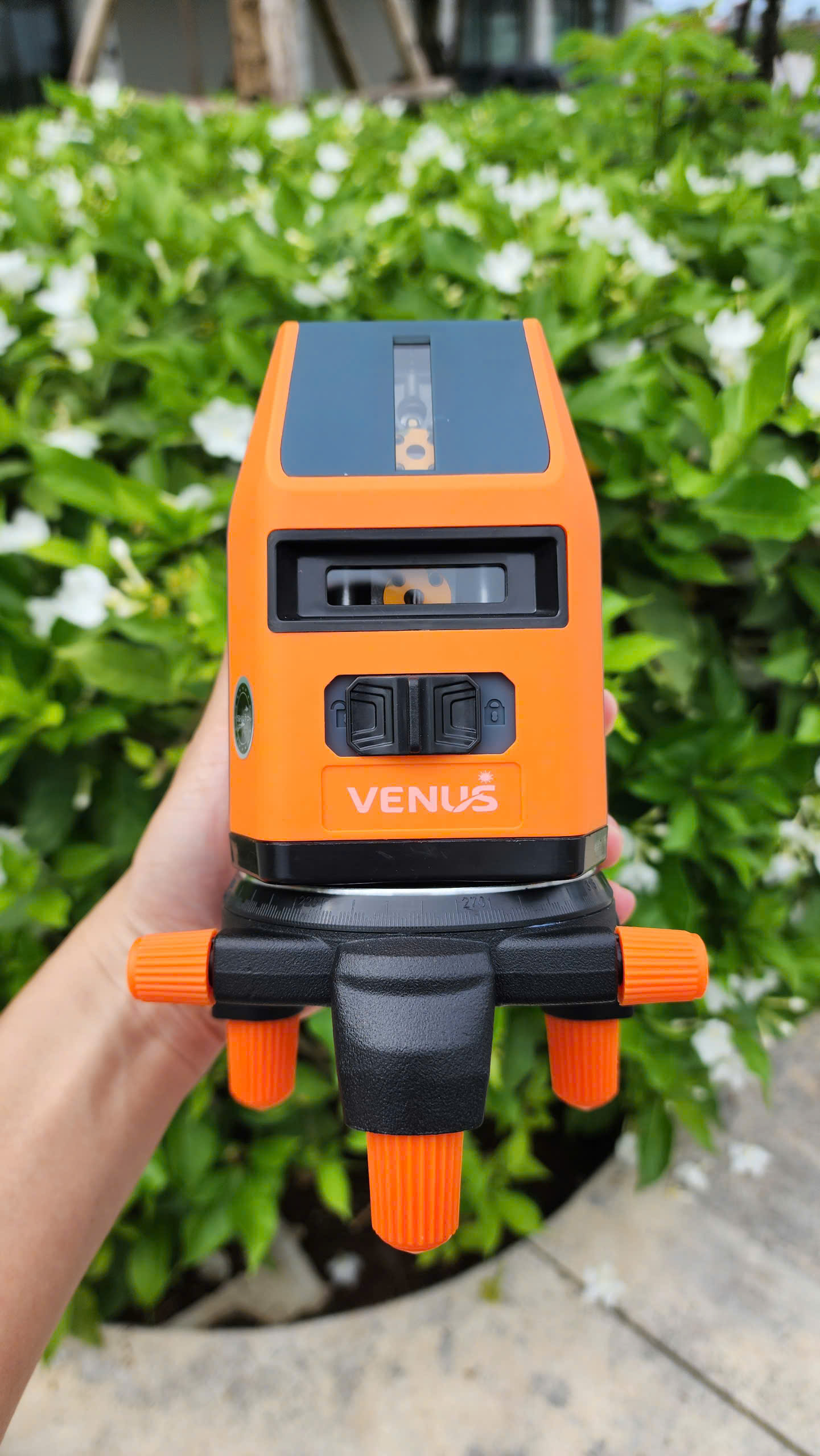 MÁY CÂN MỰC LASER 5 TIA XANH BENTEC VENUS BT5015
